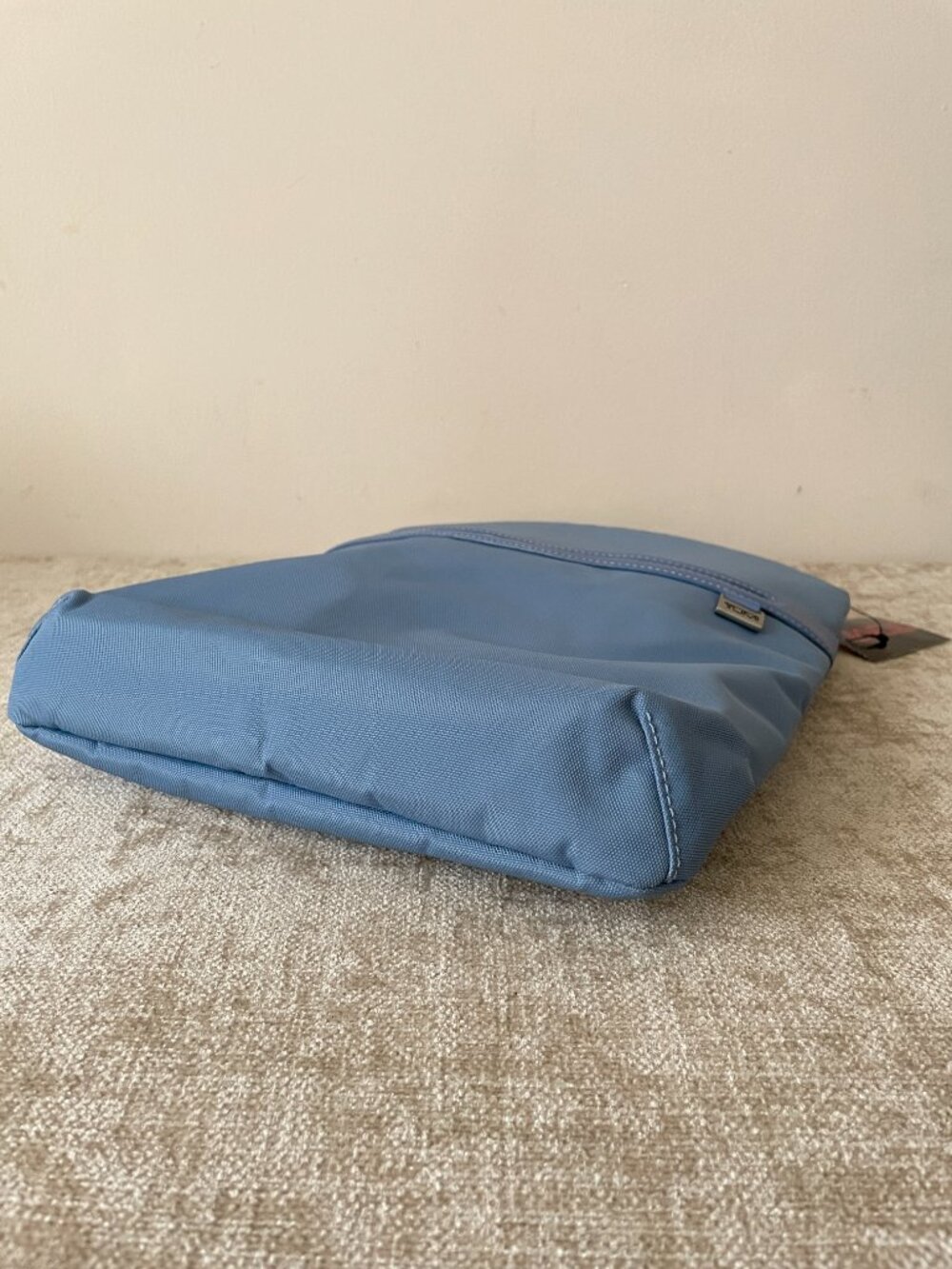 TUMI Nylon Crossbody Messenger Bag New with Tag - Picture 4 of 9